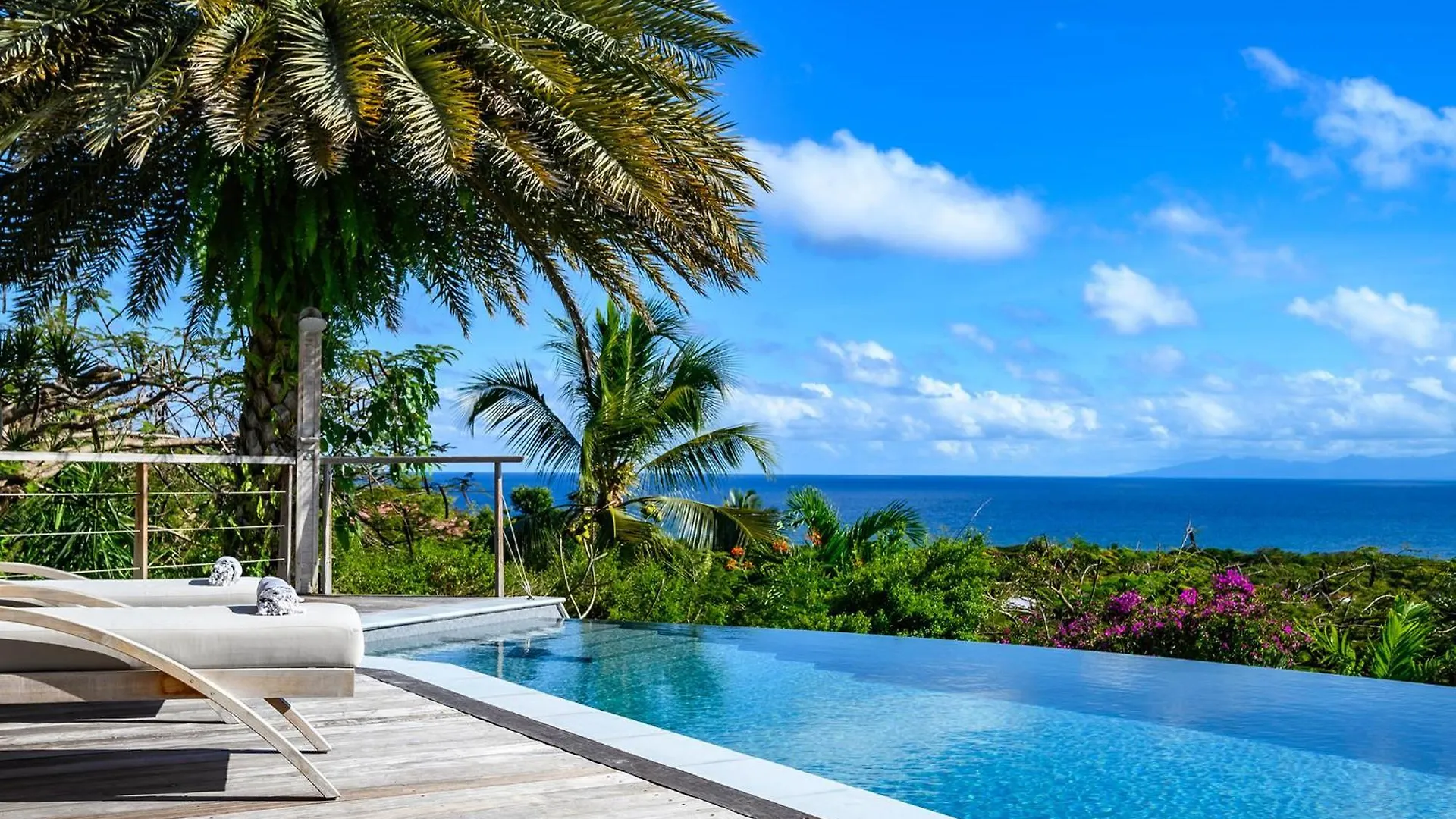 Villa Calico Les Basses 0*,  Guadeloupe